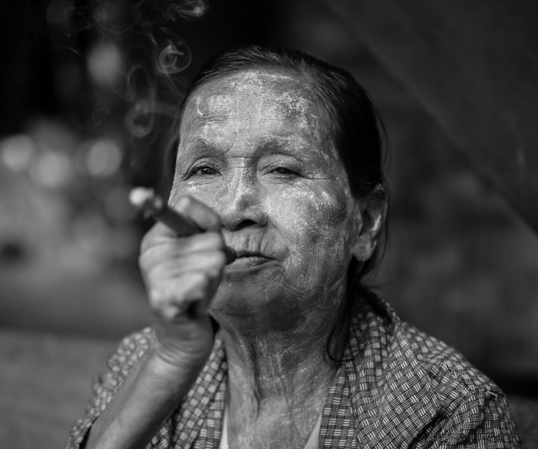Old-woman-smoking-cigar