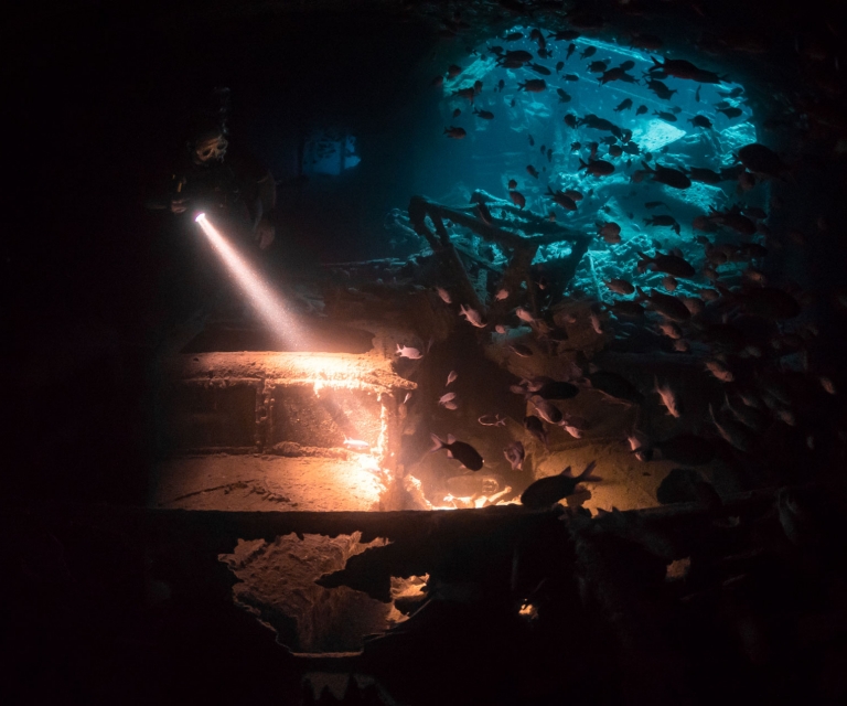 Inside-Thistlegorm